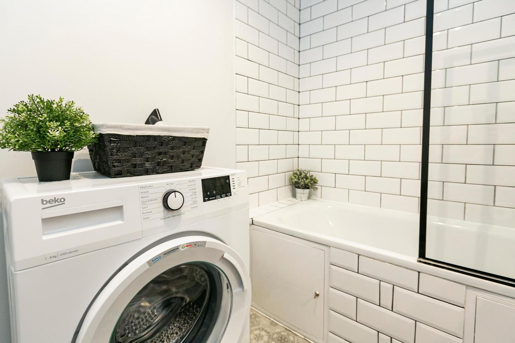 Nowogrodzka 78 - Apartament Dla 4 Osob - 200M Od Szpitala Klinicznego Na Lindleya - 1Km Do Dworca Centralnego - Wifi - Smart Tv 45 Cali Warsawa Bagian luar foto