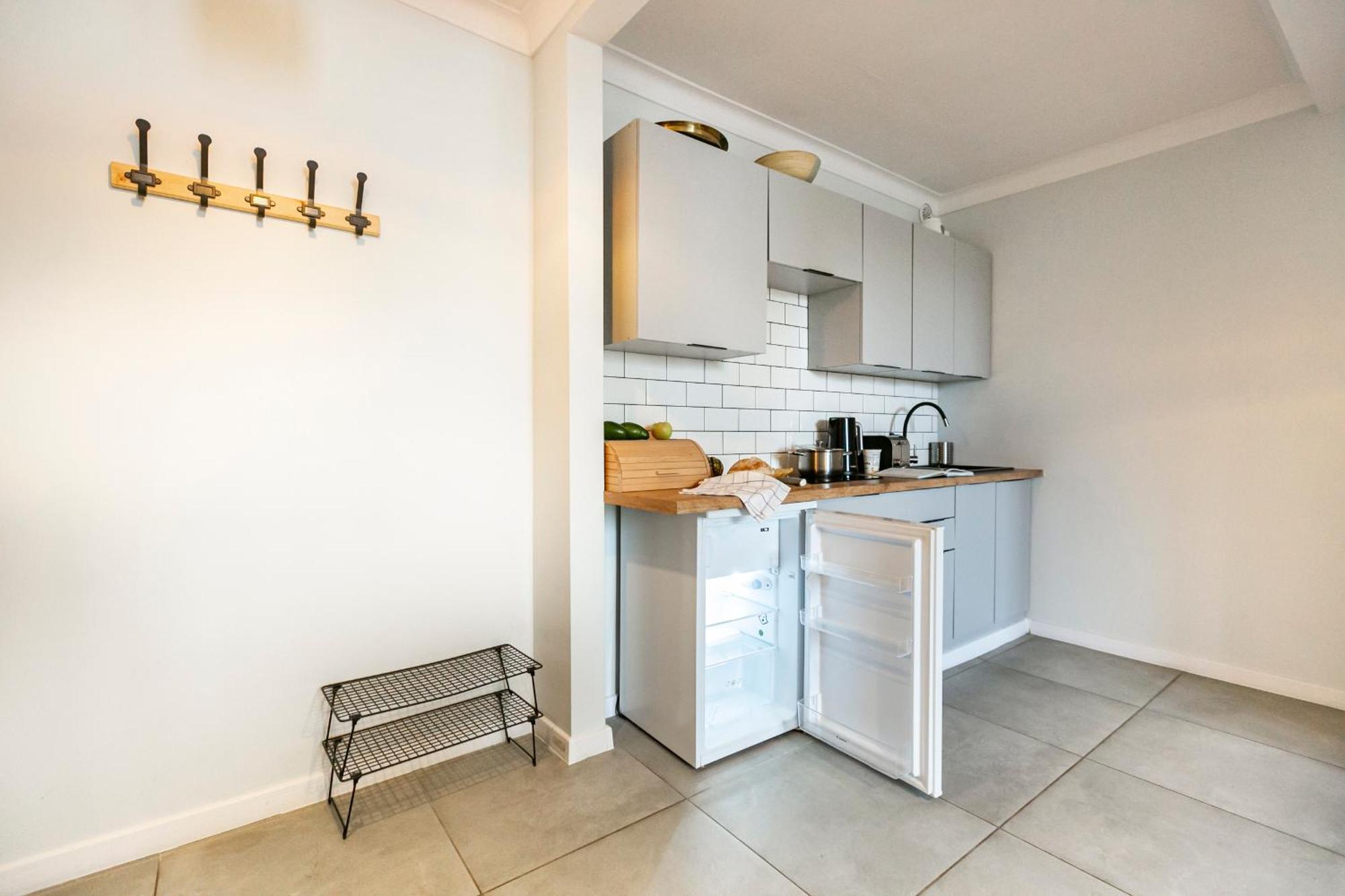 Nowogrodzka 78 - Apartament Dla 4 Osob - 200M Od Szpitala Klinicznego Na Lindleya - 1Km Do Dworca Centralnego - Wifi - Smart Tv 45 Cali Warsawa Bagian luar foto