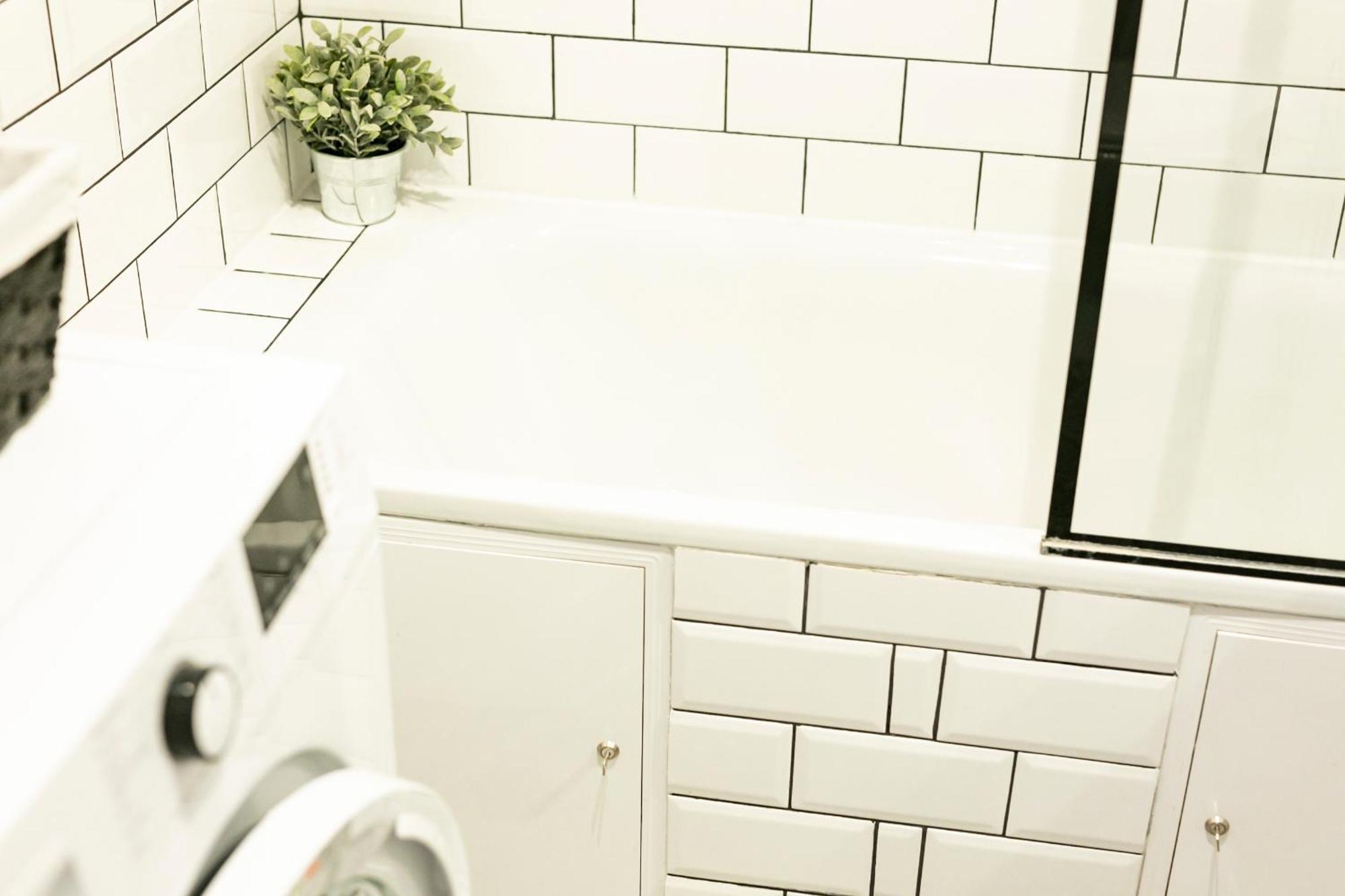 Nowogrodzka 78 - Apartament Dla 4 Osob - 200M Od Szpitala Klinicznego Na Lindleya - 1Km Do Dworca Centralnego - Wifi - Smart Tv 45 Cali Warsawa Bagian luar foto
